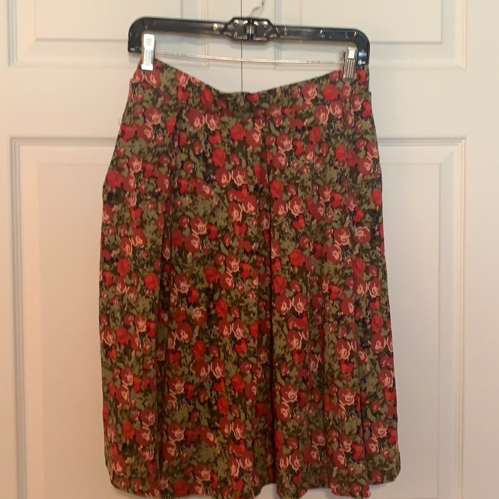 LuLaRoe Madison Skirt with Pockets